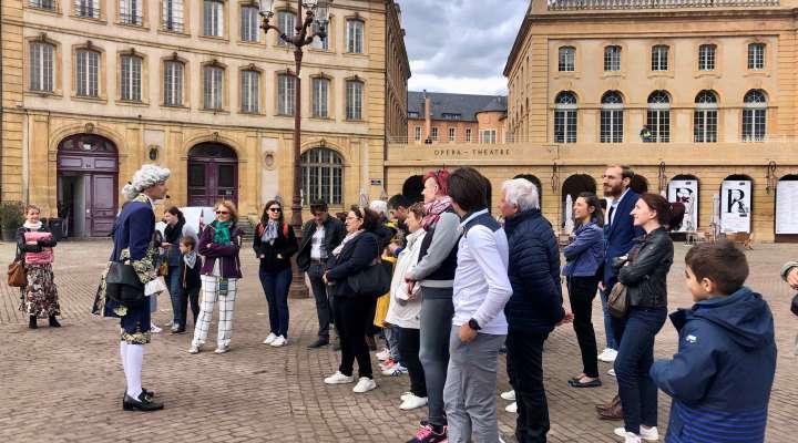 Visite insolite en costume : Metz la Royale