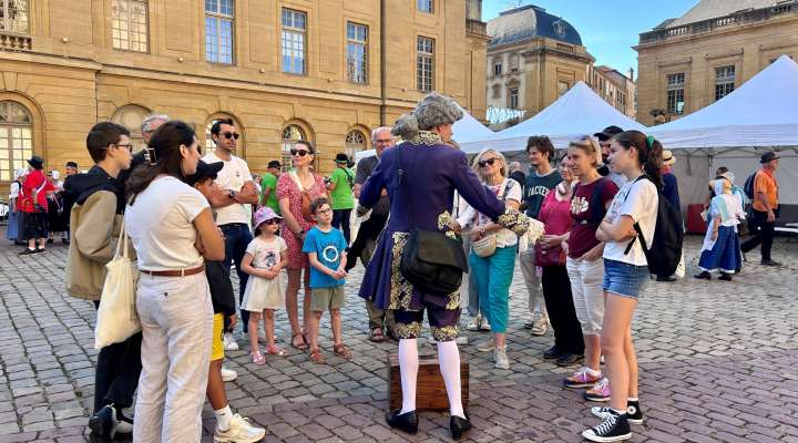 Visite insolite en costume - Metz la Royale