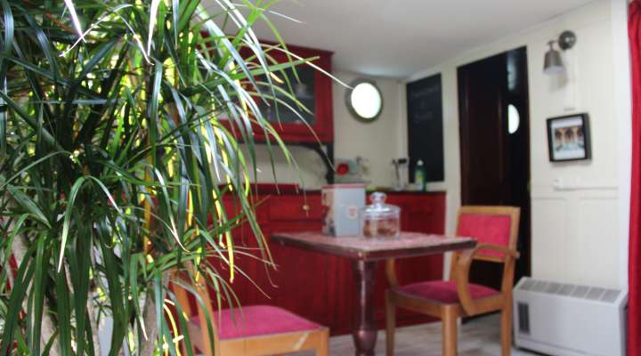 Chambre d'hôtes nuit insolite - Péniche l'Aparté