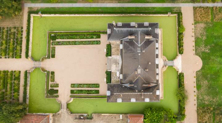 Wiesengarten am Schloss La Grange