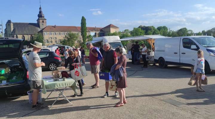 Marché de producteurs locaux