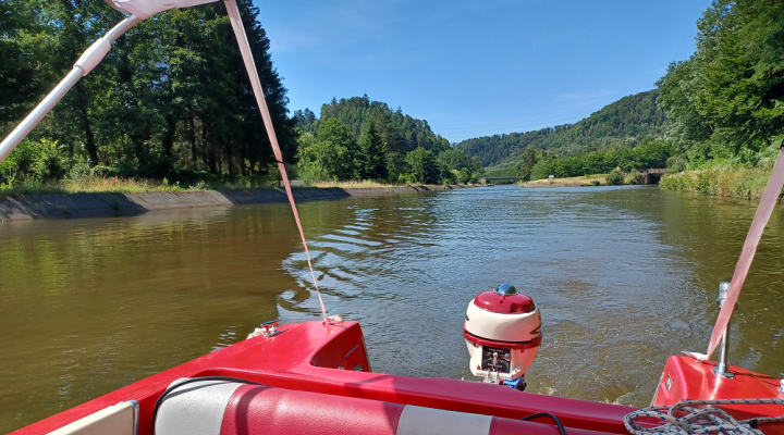 Vintage boat - location de bateaux sans permis