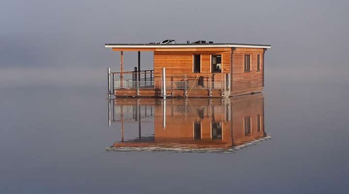 Village lacustre - cabanes flottantes nénuphars