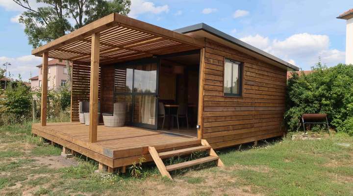 Hütten auf dem Campingplatz