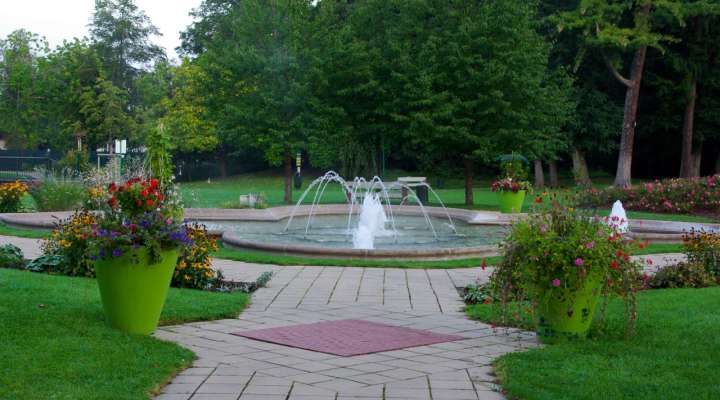 PARK DES SCHLOSSES UTZSCHNEIDER