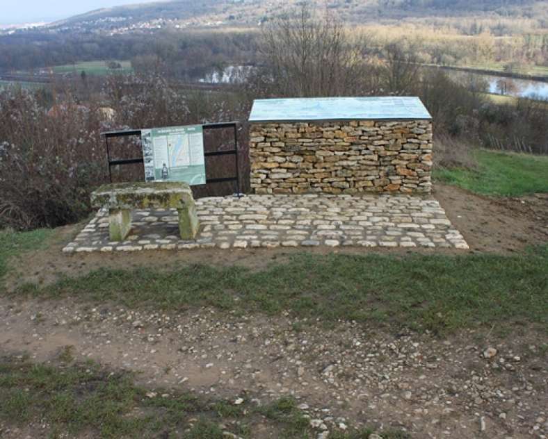 © Communauté de Communes Mad & Moselle Parcours historique de la bataille de dornot - corny 1944