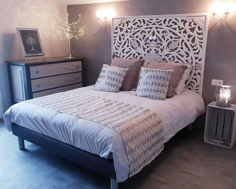 Monique BOUSCH Gästezimmer la terre du milieu