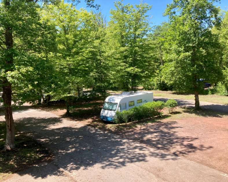 DR camping car park Aire de services Camping-Cars Park