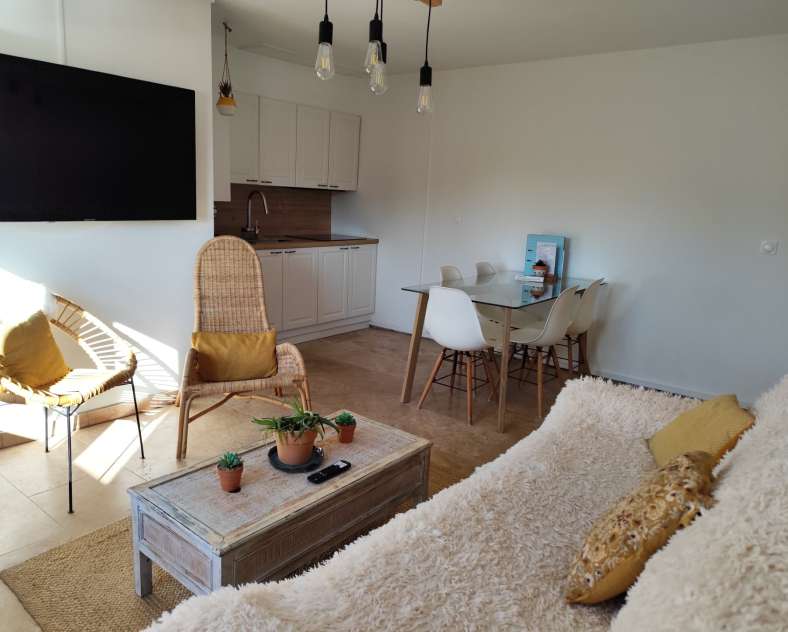 DR LA GRANGE AUX FÉES La grange aux fées - Cascade