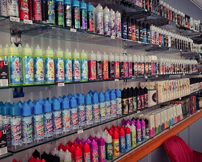 Dominique Calastretti Café Vape