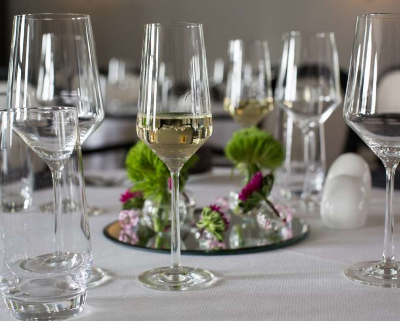 © Les Tuileries  Hôtel-restaurant les tuileries