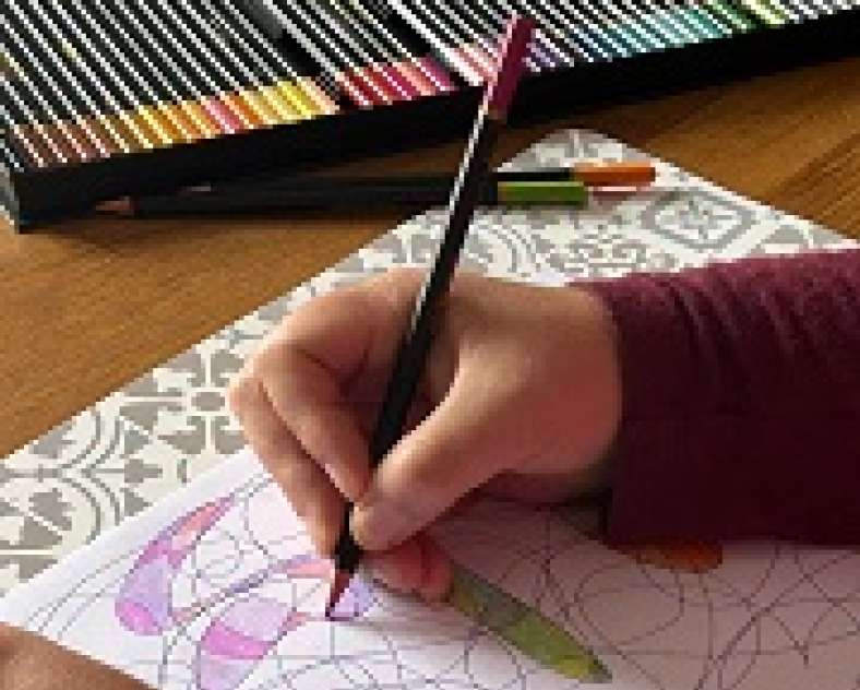 Atelier Derrière la verrière / Audrey Kuster Casares Derrière la Verrière