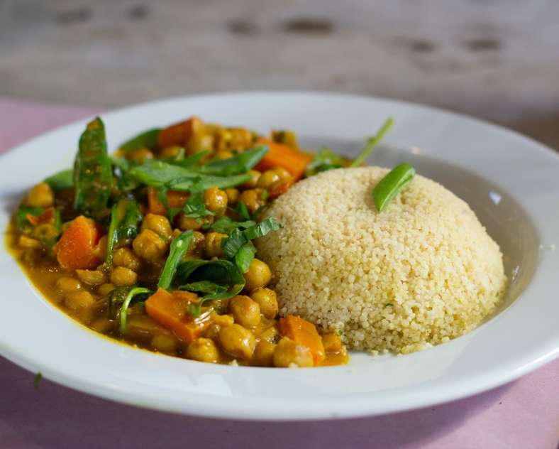 daniela on unsplash  Restaurant l'orient