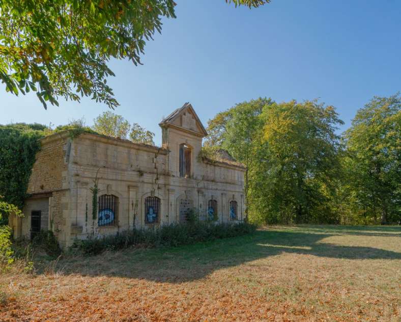 DR - Mairie de Ottange Burgruine