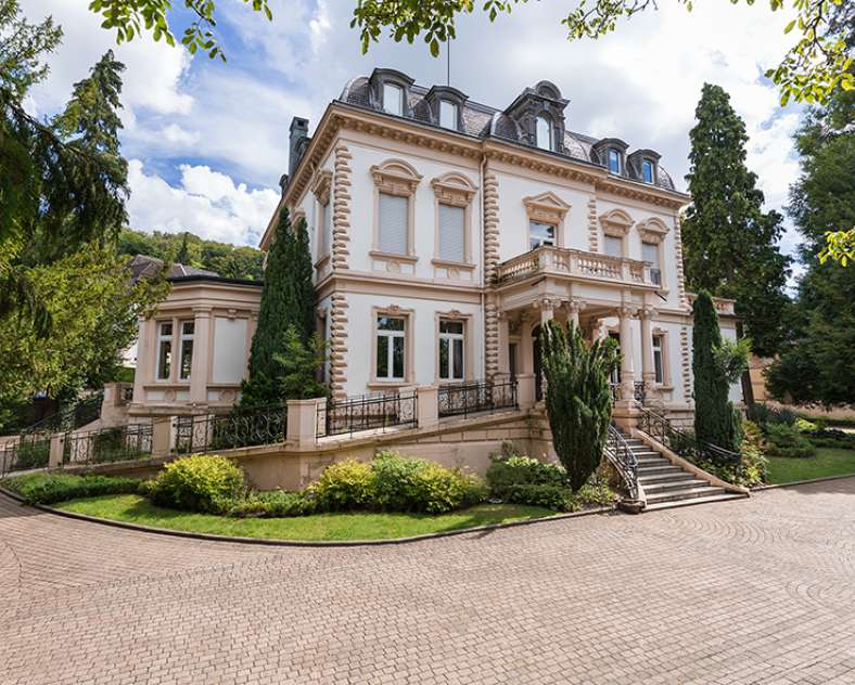 Raoul Gilibert production photographique  Schloss von Nilvange