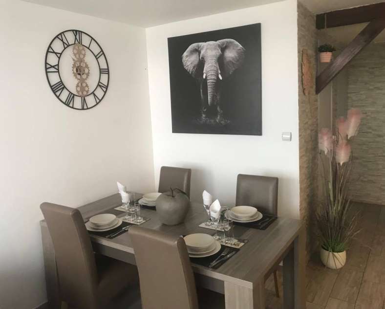 Mr GORID Meublé Imgmloc