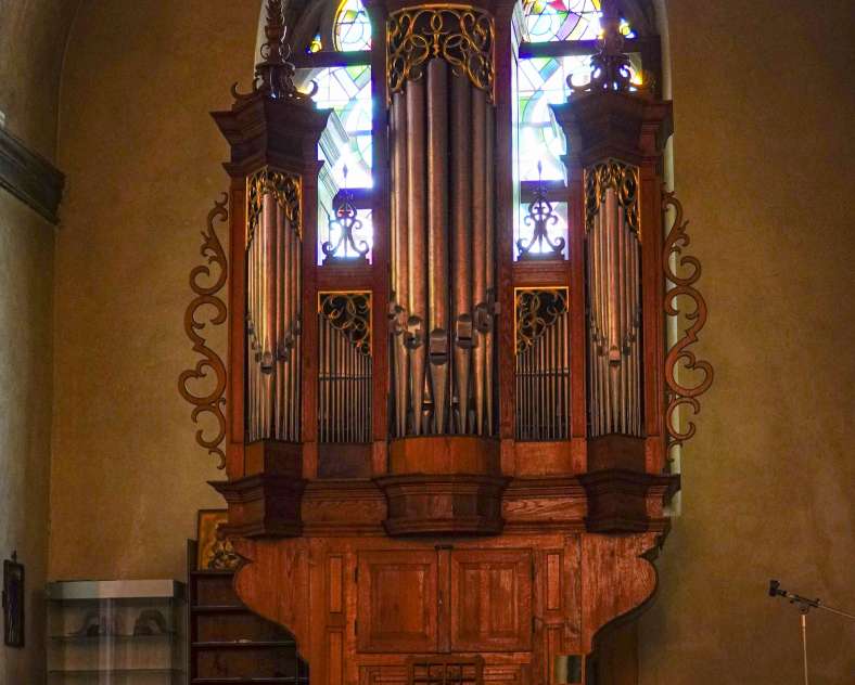 Céline MONTLAUR - Trois Frontières Tourisme Église abbatiale Sainte-Croix