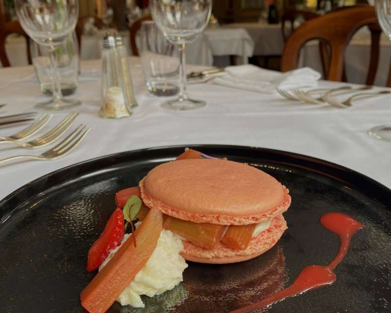 Hôtel-restaurant Erckmann-Chatrian  Hôtel-restaurant Erckmann Chatrian