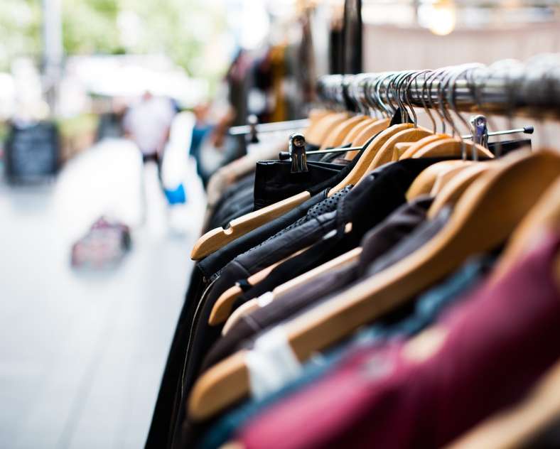 Libre de droits - Image par Pexels de Pixabay Ouverture de la boutique en ville - Assajuco