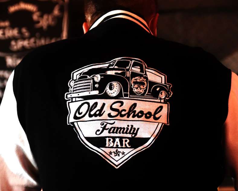 Bar Old School Family  Bar old school family
