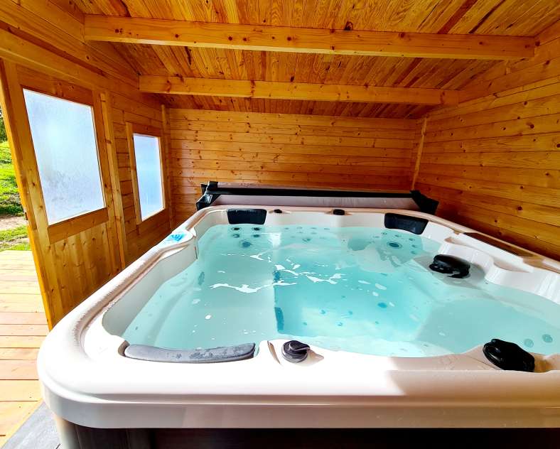 Les chalets d'Émilie  Ferienhaus Chalet Aura