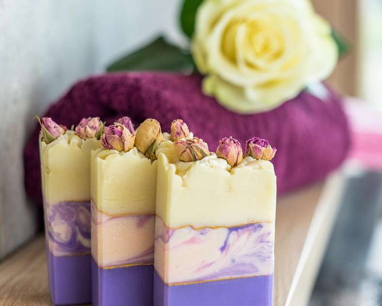 Savonnerie Les Perles du Lac Savonnerie artisanale les perles du lac