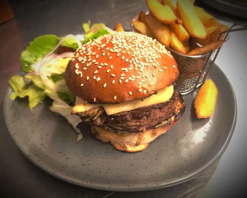 A_la_croix_de_lorraine  Restaurant À la Croix de Lorraine