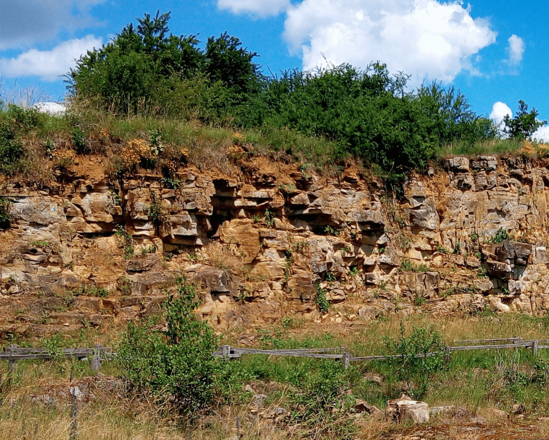 OT-CCCE Pfad durch das Nationale Geologische Naturreservat