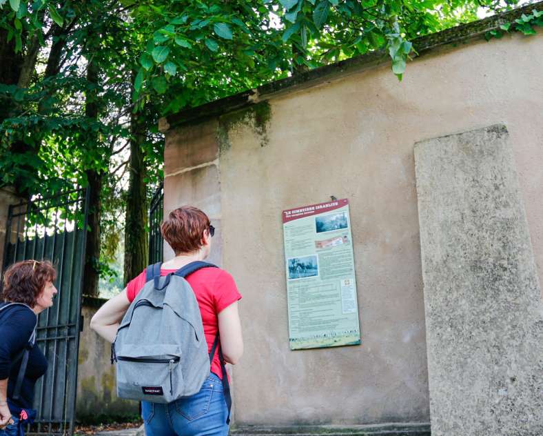 Cindy TURPIN - Sarreguemines Tourisme Auf den Spuren der Grafen