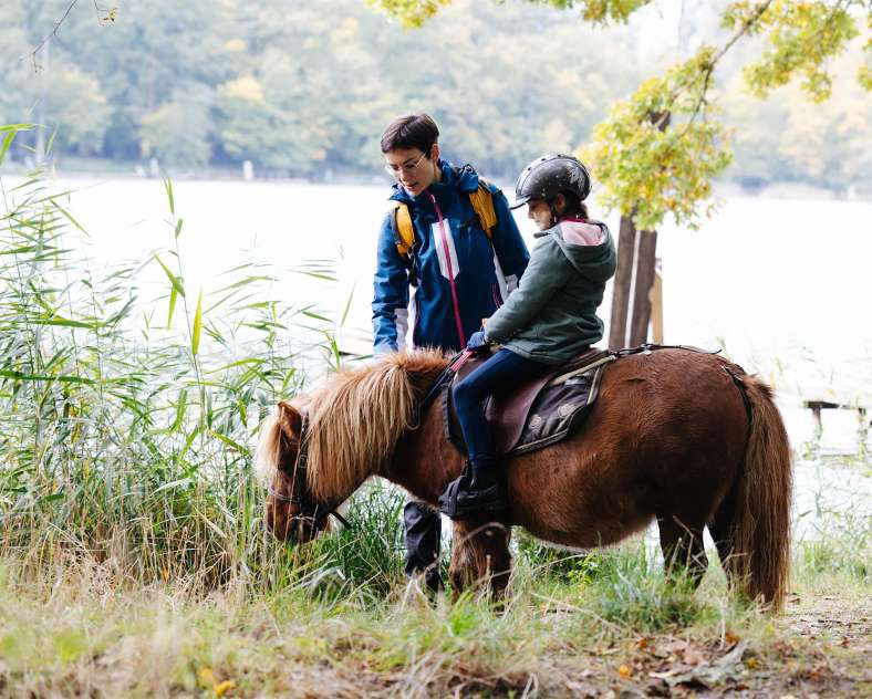 Alex Fabing Production  Rund um den Marais-Weiher