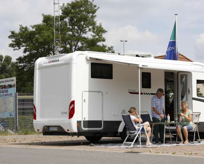 Gilles Pecqueur WOHNMOBILSTELLPLATZ SARREGUEMINES