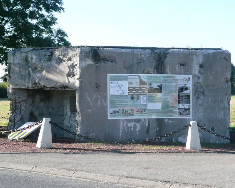 Mairie de Rémering-les-Puttelange Route de la ligne maginot aquatique - mémorial redoute 117
