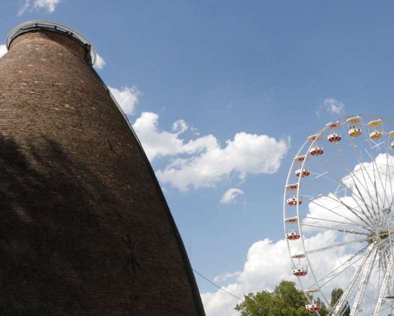 MBour-Sarreguemines Tourisme Das Riesenrad am Rathaus