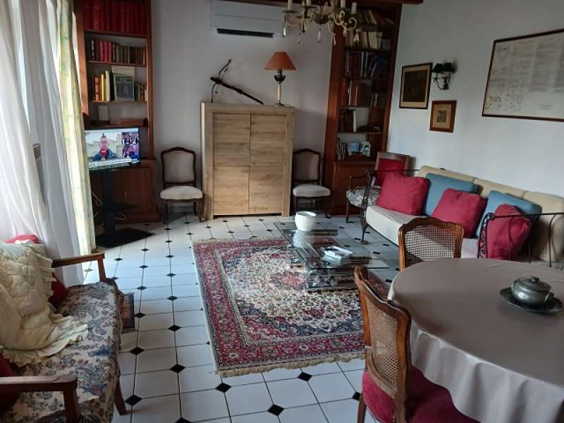 Mireille BRASSENS  La maison des arches