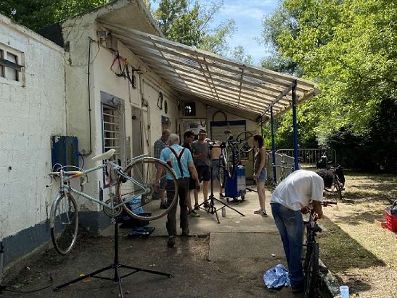 Association Reprenons le Guidon Atelier vélo - Reprenons le guidon