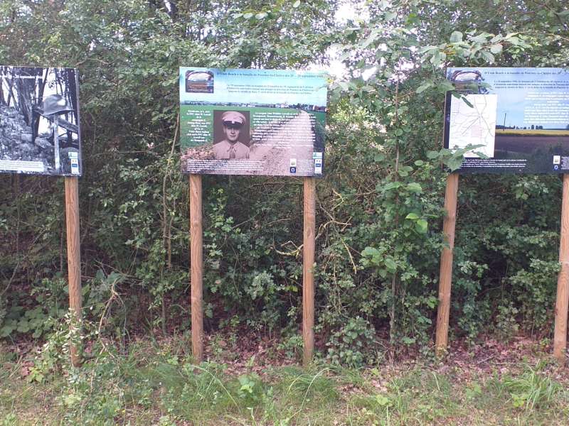 La chaîne de la mémoire  Parc aux Trois Nationalités
