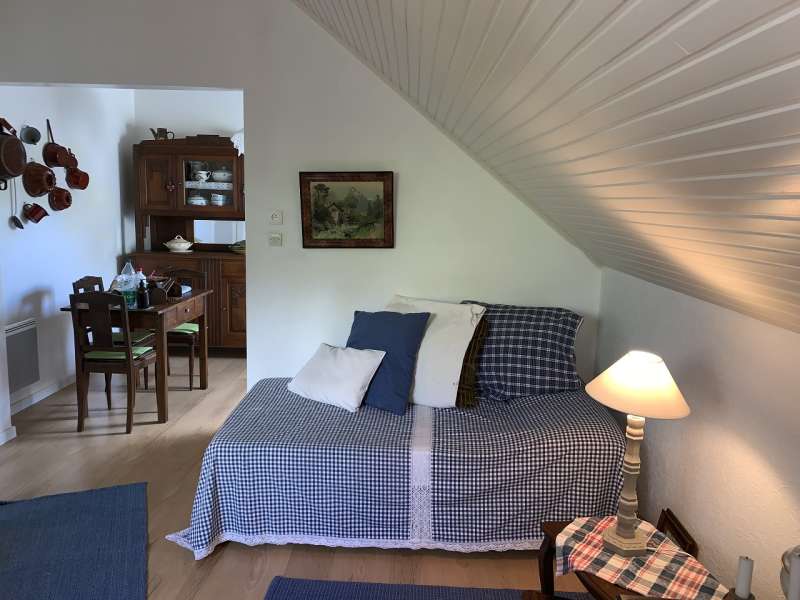 Valérie SARRBACH  Meublé de tourisme Les Glycines