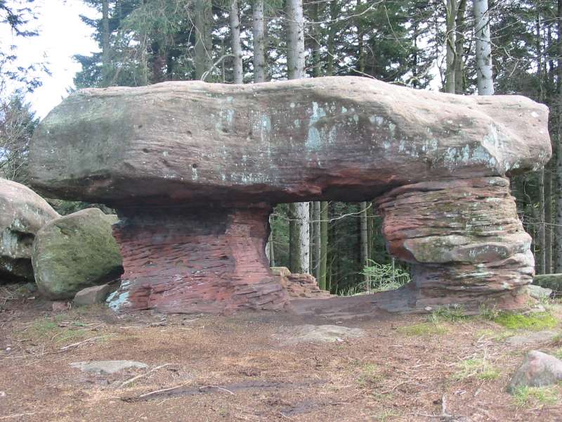 Pays de Phalsbourg Tourisme La table des géants