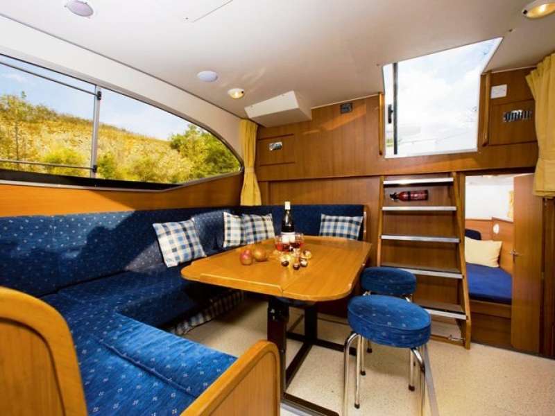 Jean-Claude Kanny - Collection Moselle Tourisme Location de bateaux navig France