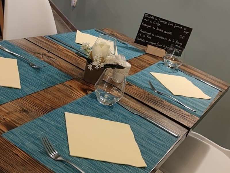 la croix de lorraine  Restaurant À la Croix de Lorraine