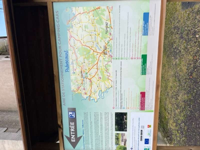 OTPS-M_A  Aire de camping car