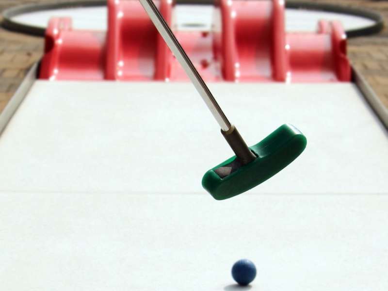 Libre de droit - Pixabay Minigolf