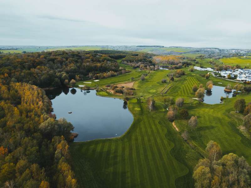 Alex Fabing Production NATURRESERVAT – GOLFSTÄTTE