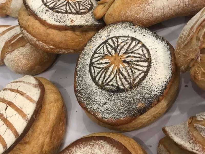 Julien Froehlich  BÄCKEREI - TEEHAUS FROEHLICH