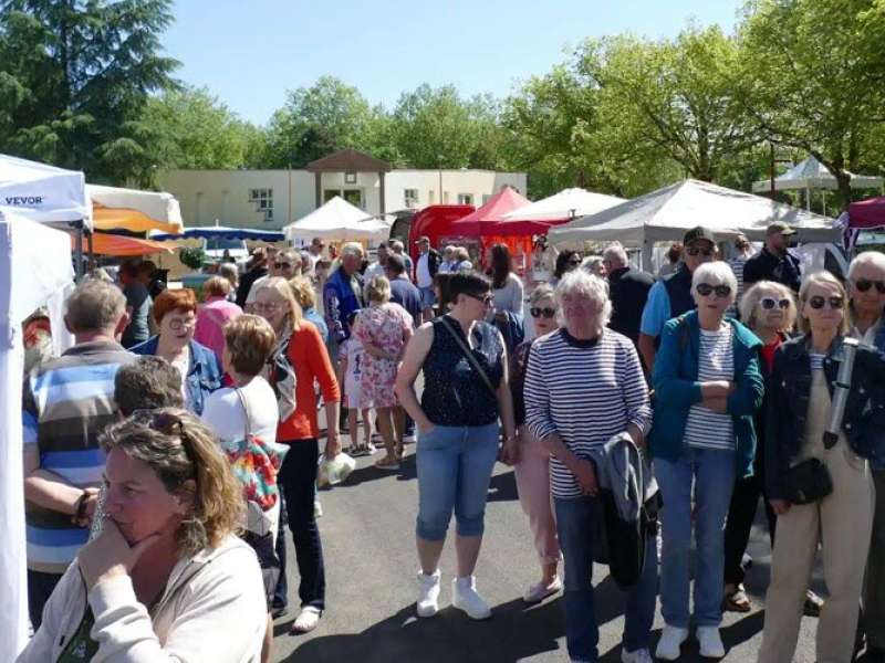 Le Rendez-vous du Marché Erzeugermarkt in Rouhling