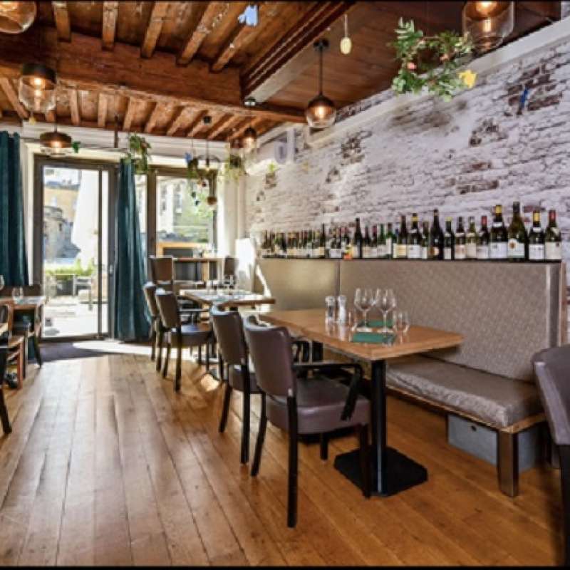 Matilde ESCUDERO  Restaurant - Au cul d'poule