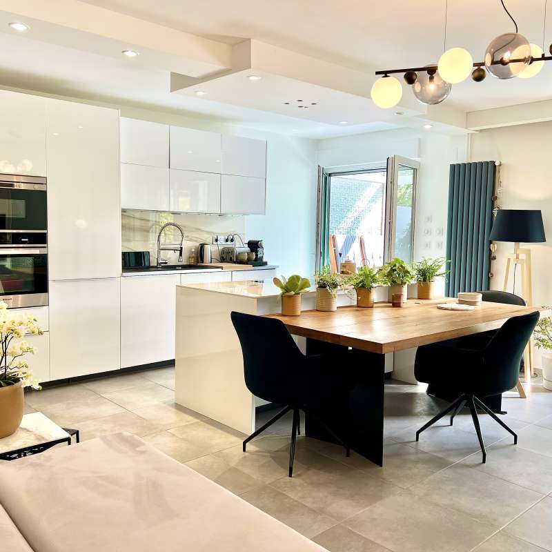 Stéphanie JOST  TOURISTENMÖBEL