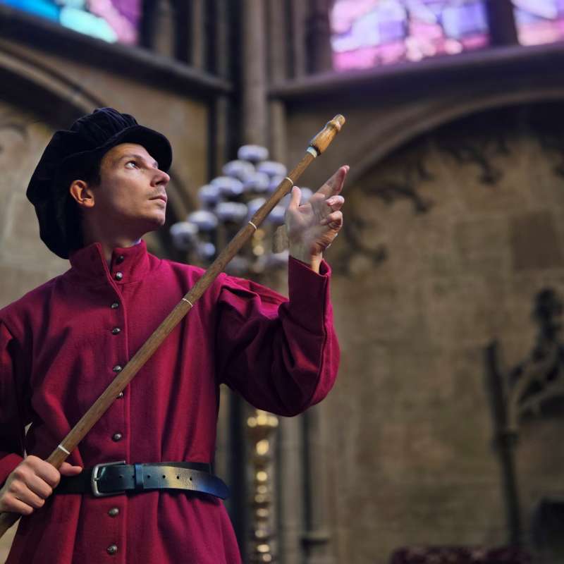 © Échappées Temporelles Visite insolite en costume - Secrets de cathédrale