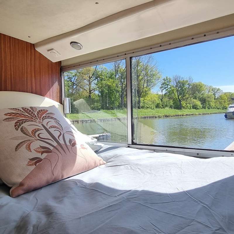 Juszczak et Ferry Hébergement insolite - Pénichette Waltenheim