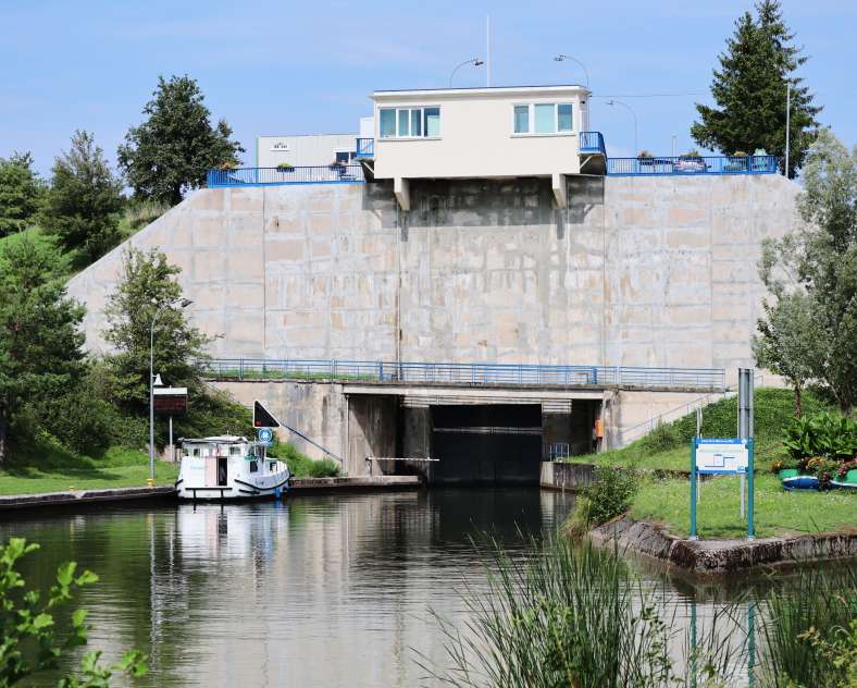 THE GREAT LOCK OF RÉCHICOURT